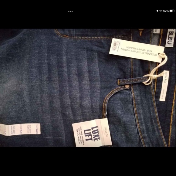 NWT Plus Size Skinny Ankle Jeans, Sizes 16-22 - Picture 7 of 13